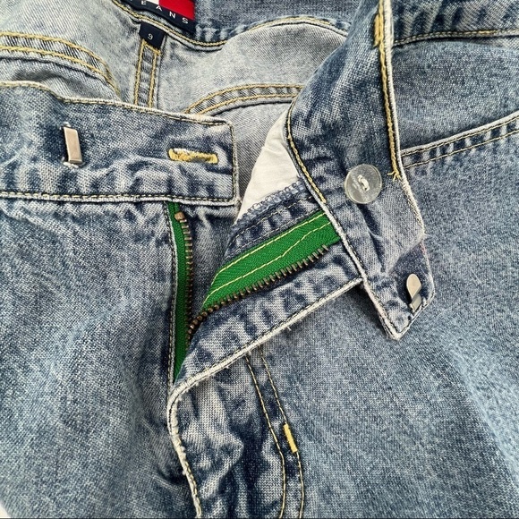 Tommy Hilfiger Jeans Denim Jean Shorts Size 9 Women’s - Picture 5 of 7